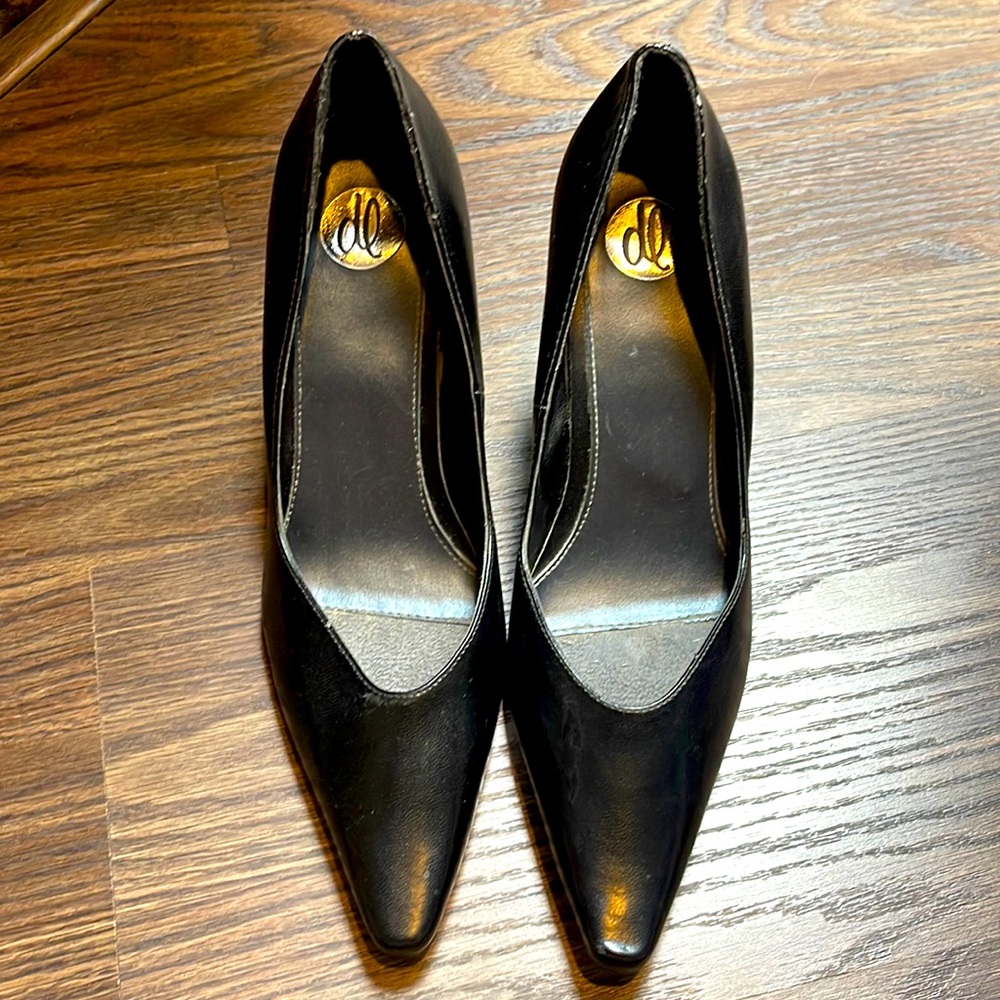 Black Donna Lawrence heels sz 9 1/2